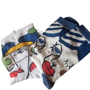 2 PAIR ARTISTIC DESIGN FACE MUTICOLOR CREW SOCKS